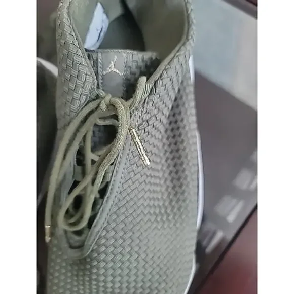 Air Jordan Mens Future Low Iguana Green Sz 15 Metallic Gold Basketball Shoe Nike - Picture 6 of 15